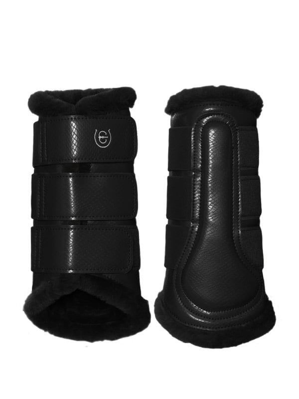 Brushing Boots Black Edition
