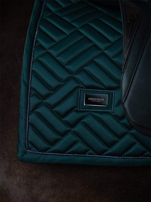 Dressage Saddle Pad Modern Dramatic Monday Full vue 3