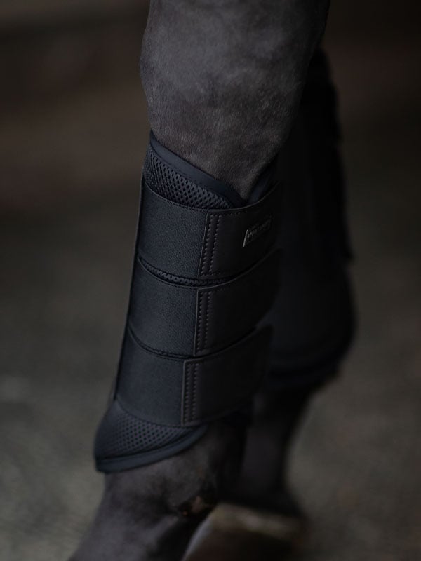 Classic Mesh Brushing Boots All Black vue 3