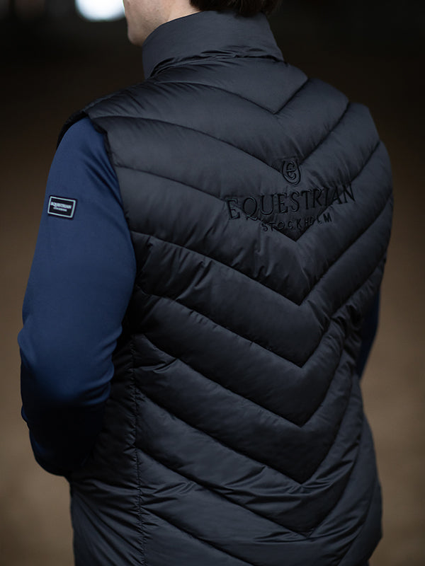 Versatile Vest Black Men
