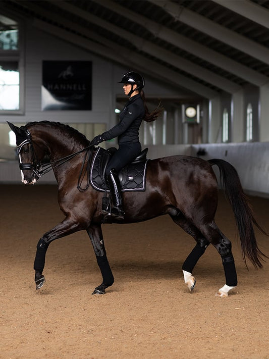 Dressage Saddle Pad Black Edition Full