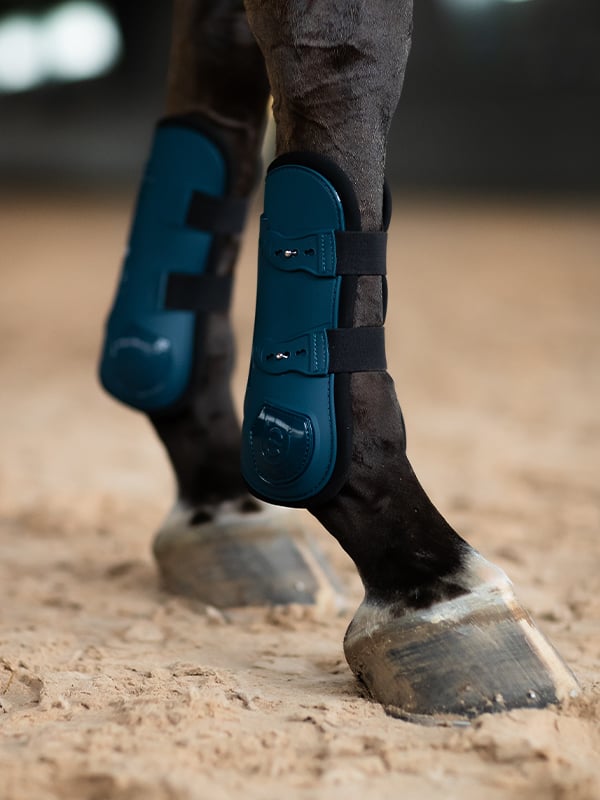 blue-meadow-tendon-boots-framskydd-peesbeschermers-frontschutz-hov vue 2