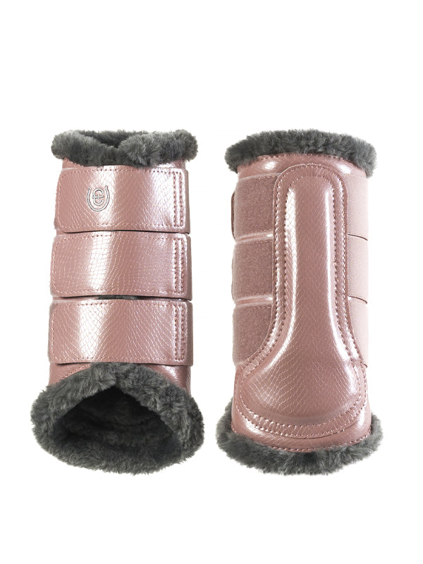 Brushing Boots Pink