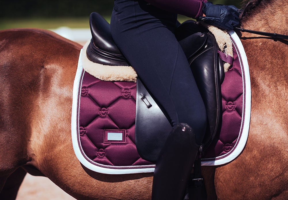 Dressage Saddle Pad Purple White Edge Cob vue 7