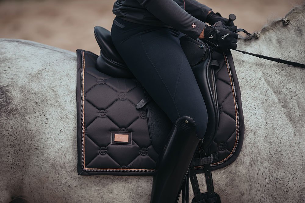 Dressage Saddle Pad Dark Sky Full vue 4