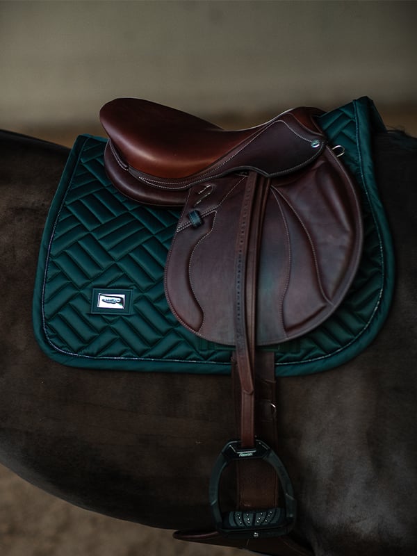 Jump Saddle pad Modern Dramatic Monday Full vue 4