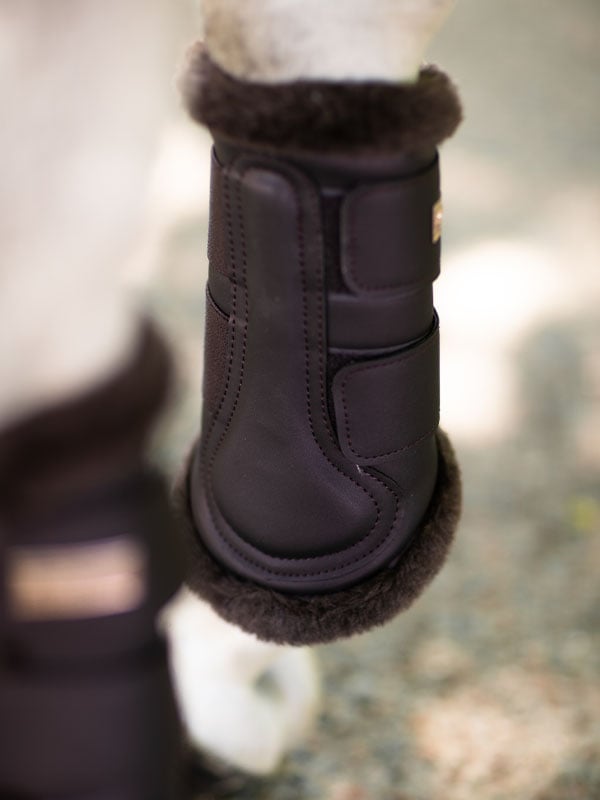 Brushing Boots Moonless Night vue 4