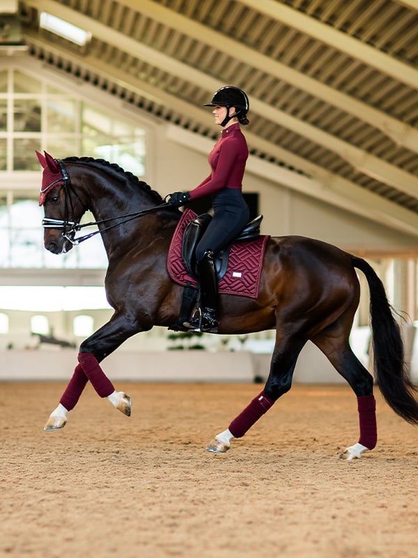 Dressage Saddle Pad New Maroon Full vue 4