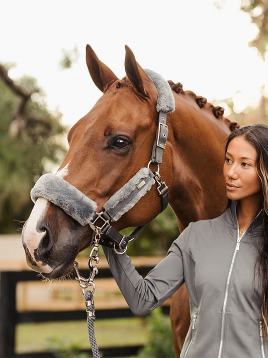 Fur Halter & Lead Rope Silver Cloud