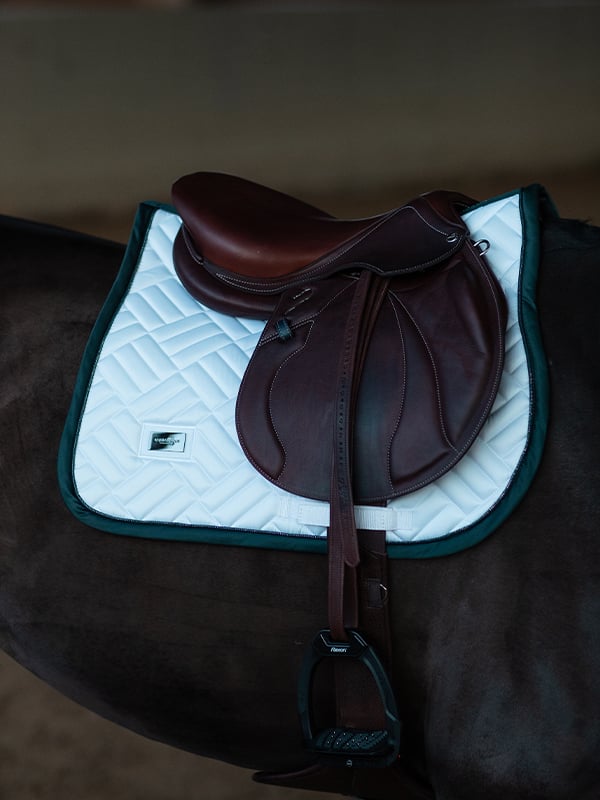 Jump Saddle Pad Modern White Dramatic Monday Full
