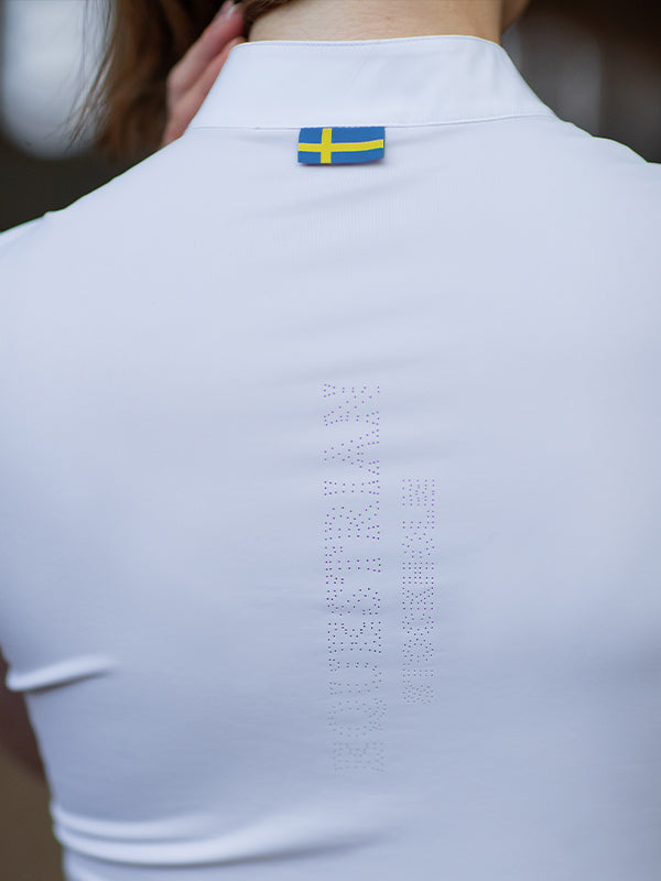 Divine Motion Competition Top White Perfection Sweden vue 3